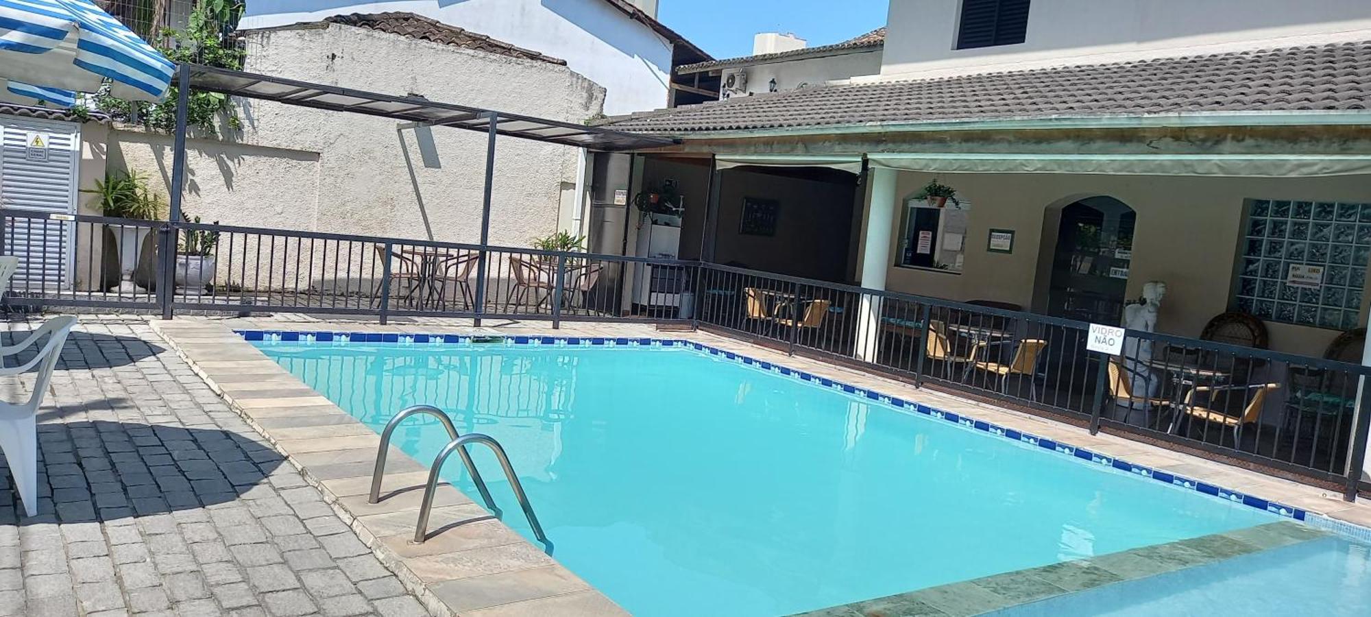 Pousada Parque Suites Estacionamento E Piscina Гуаружа Екстер'єр фото