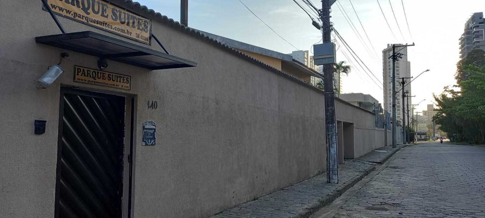Pousada Parque Suites Estacionamento E Piscina Гуаружа Екстер'єр фото